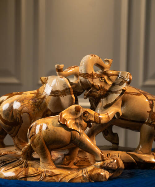 Picture Jasper Elephant Family